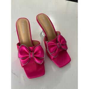 Hot pink satin square toe mule sandal sz 11 w/clear heel rhinestone edged bow